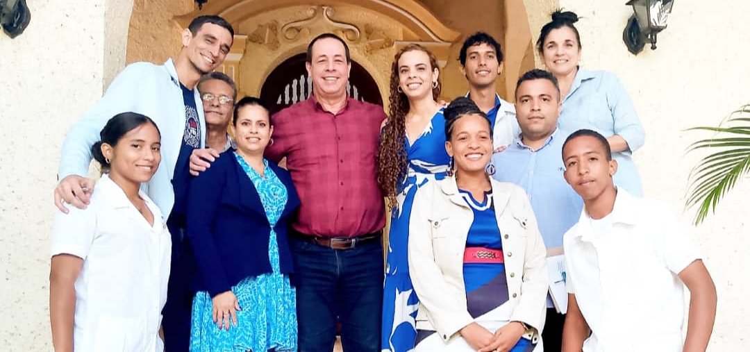 José Angel Portal Miranda (@japortalmiranda) on Twitter photo 🇨🇺 Junto al Buró Nacional de la <a href="/UJCdeCuba/">UJC de Cuba</a> este miércoles debatimos sobre el trabajo desarrollado en el sector de la #Salud por la organización juvenil y las estudiantiles en los diferentes centros.
Ratificamos la prioridad que concedemos al diálogo y el hacer con los jóvenes. 🇨🇺 Junto al Buró Nacional de la <a href="/UJCdeCuba/">UJC de Cuba</a> este miércoles debatimos sobre el trabajo desarrollado en el sector de la #Salud por la organización juvenil y las estudiantiles en los diferentes centros.
Ratificamos la prioridad que concedemos al diálogo y el hacer con los jóvenes.