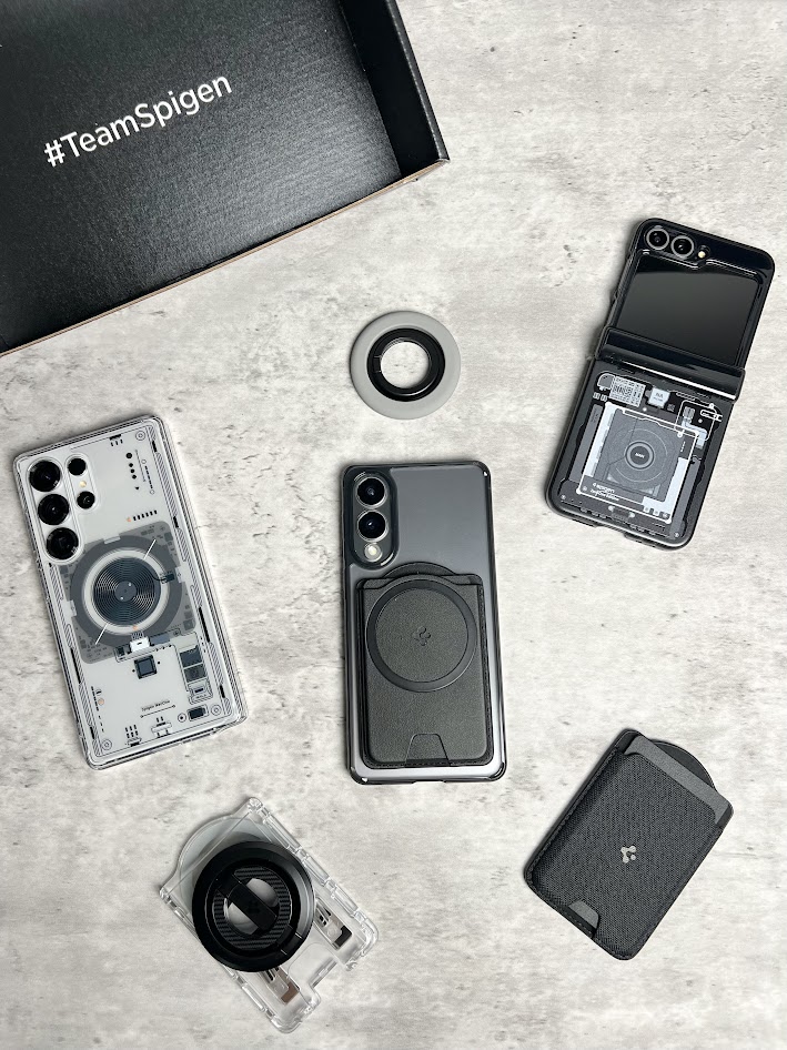 spigen's tweet image. GALAXY MYSTERY BOX GIVEAWAY

Unpack more this Galaxy season - here&apos;s your chance to win a Spigen mystery box with fresh Galaxy gear 🌟

To enter: like, follow, and reply with your Galaxy device #TeamSpigen