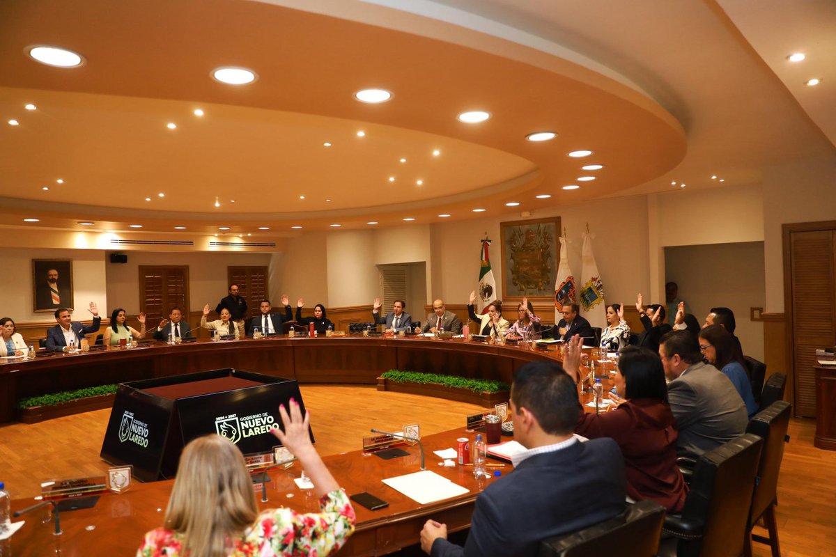 En Junta de Cabildo, aprobamos por unanimidad el paquete de obra del programa Fondo para la Infraestructura Social Municipal (FISM) Ramo 33.

Estas obras de infraestructura social incluyen repavimentaciones, pavimentaciones, drenaje sanitario y mejoras en estructura educativa,