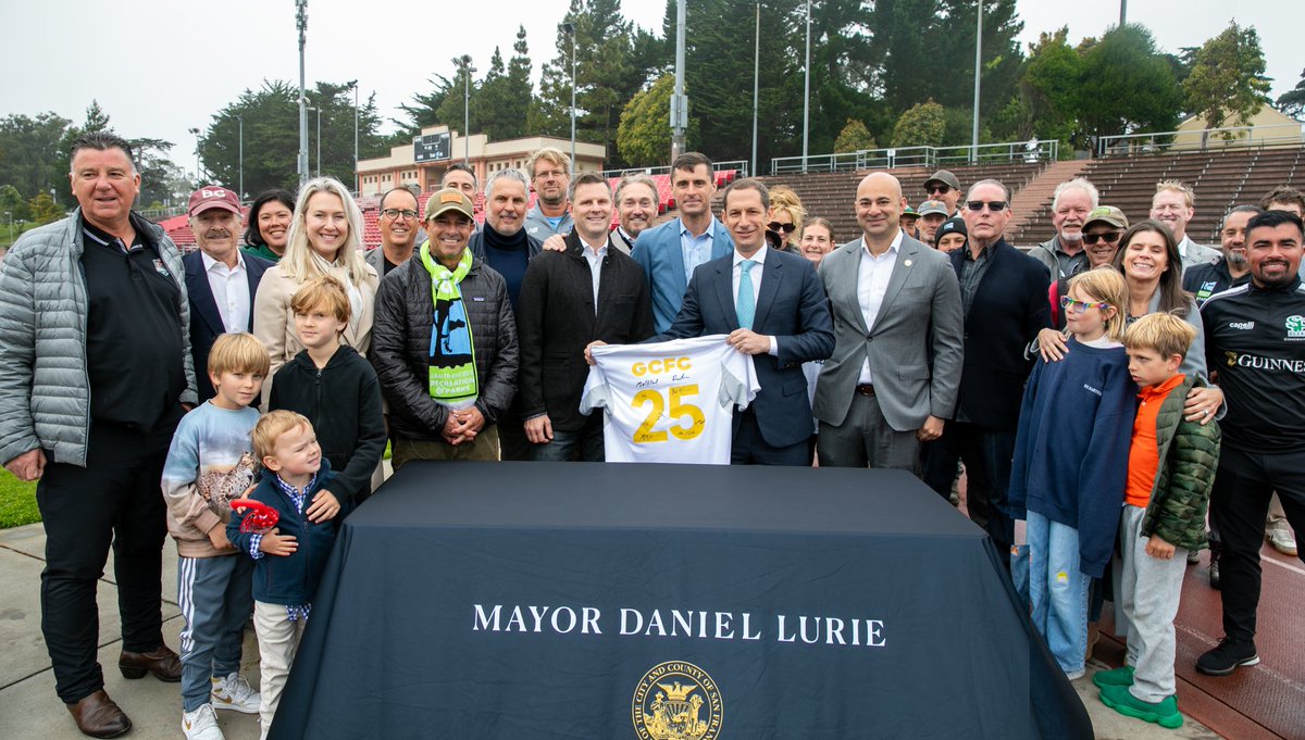 DanielLurie's tweet image. It’s official! Today I signed legislation to make @GCFC_SF the newest professional team in SF. GCFC will be putting in $10m to privately fund improvements to Kezar Stadium, which include a new field, new seating, and a new scoreboard. Public access will remain the same.