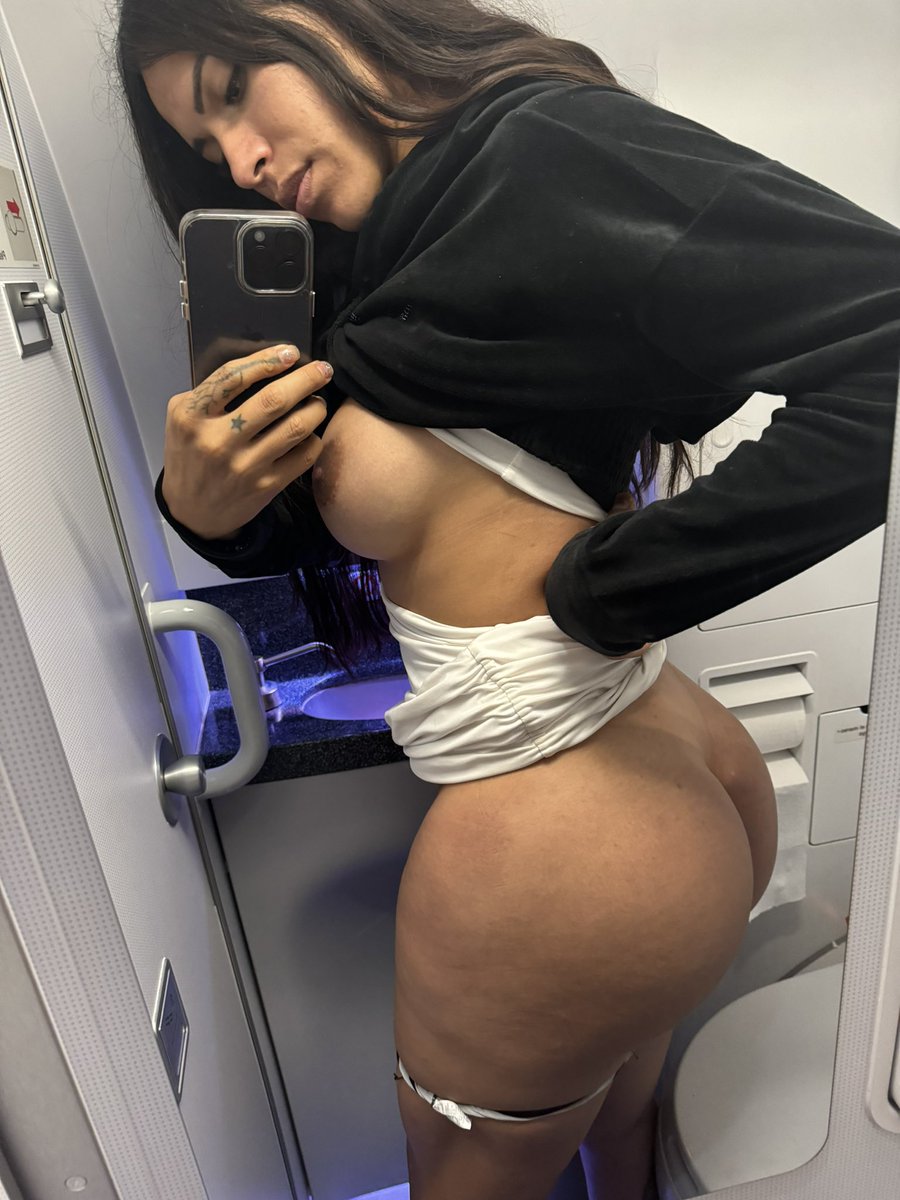 bellastransMX's tweet photo. La hermosa de chica del día es la diosa @RoxanRespaldo 😍😈
Sin duda una belleza sin igual mexicana 😈
DALE RT Y COMENTA 😈
#Trans #Transexual #Shemale #Transgirl #Ladyboy #Mexicantrans https://t.co/Aj7I7SUi70