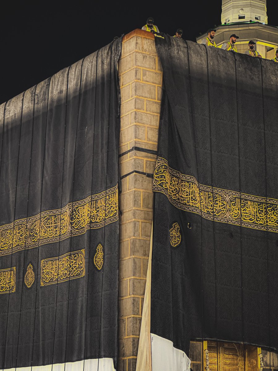 اللهم زد هذا البيت تعظيماً وتشريفاً
 #العام_الهجري_الجديد_١٤٤٧
#الكعبة_المشرفة