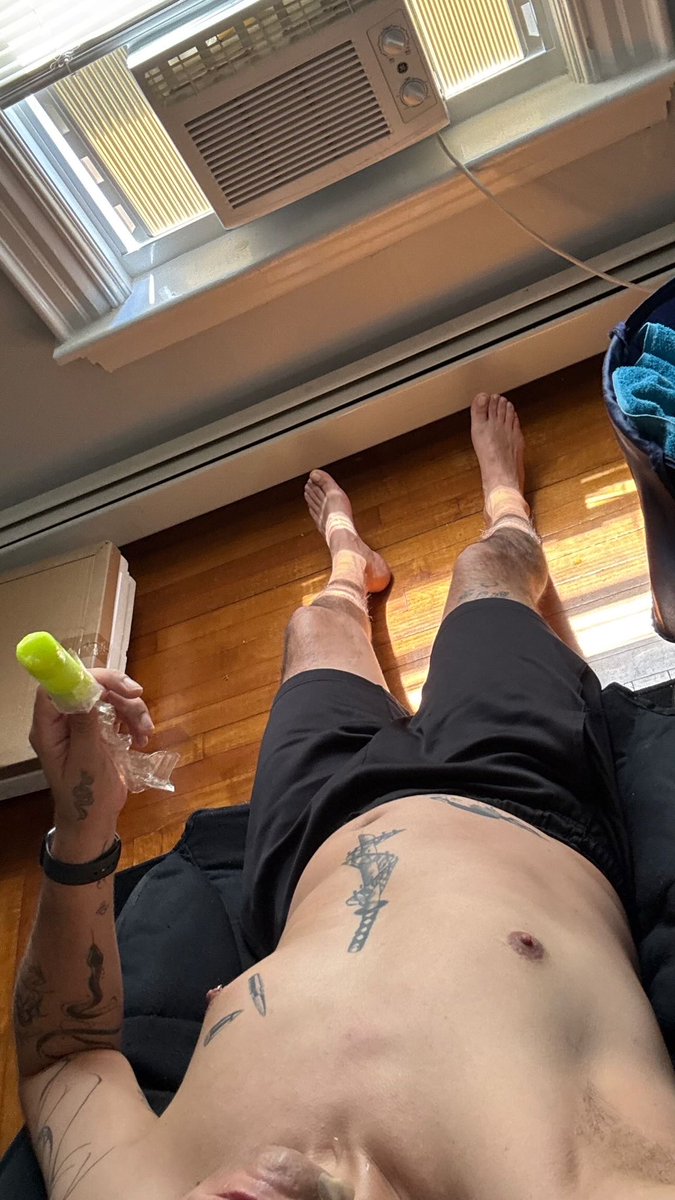 TippeFelipe's tweet photo. Toca soportar el calor 🥵 https://t.co/QwRzbKSLDK