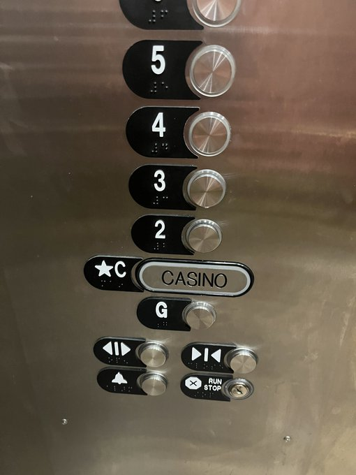 UrbaSanJacobo's tweet image. #ascensor actualizado               #al final #todos sabemos a lo #que vamos 😁😁😁