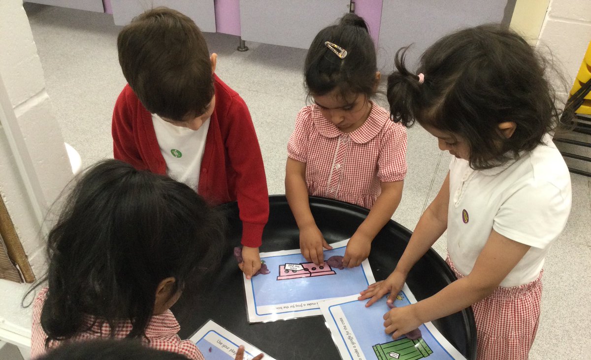 LeighPrimary's tweet photo. Nursery children were having play dough fun making their favourite zoo animal out of play dough. Using a variety of techniques to pull, press, squeeze, pat, roll and pinch. #PD #finemotor #playdoughfun #lifelonglearners https://t.co/E0iYK2u45N