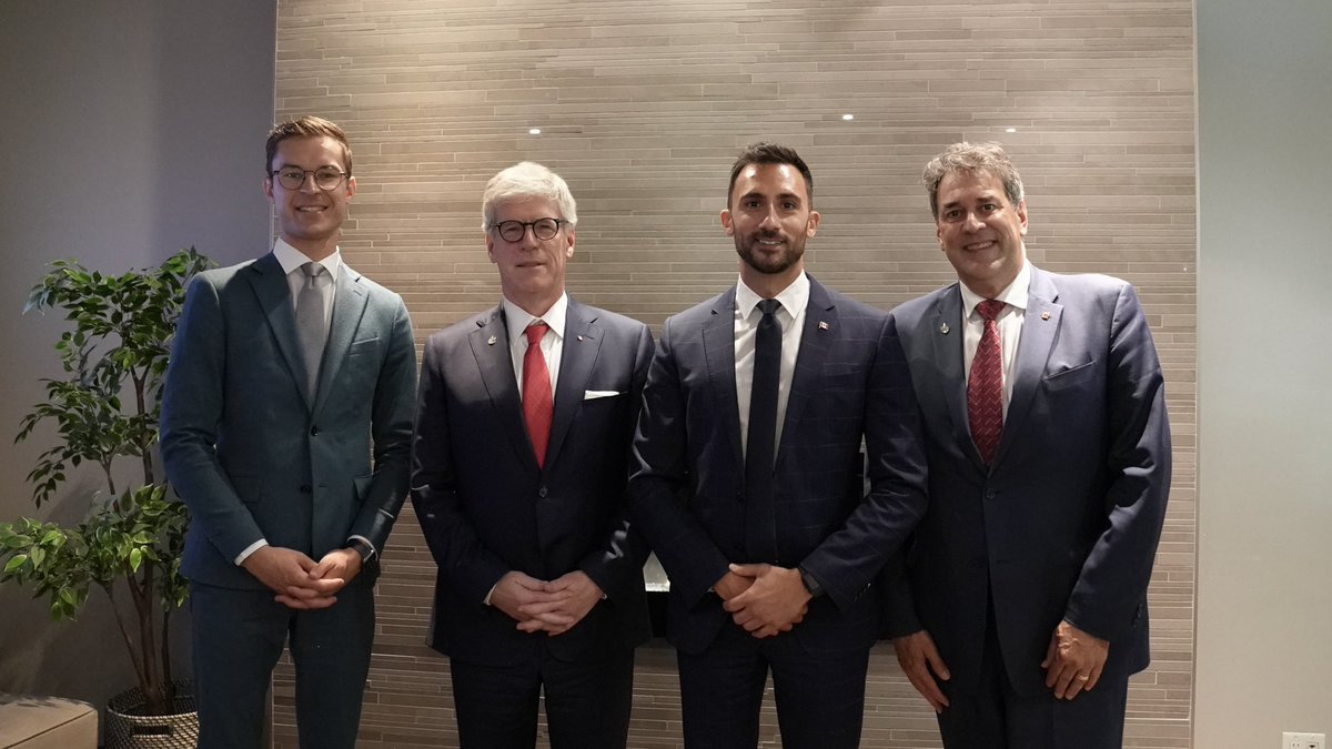 Tim Hodgson tweet media