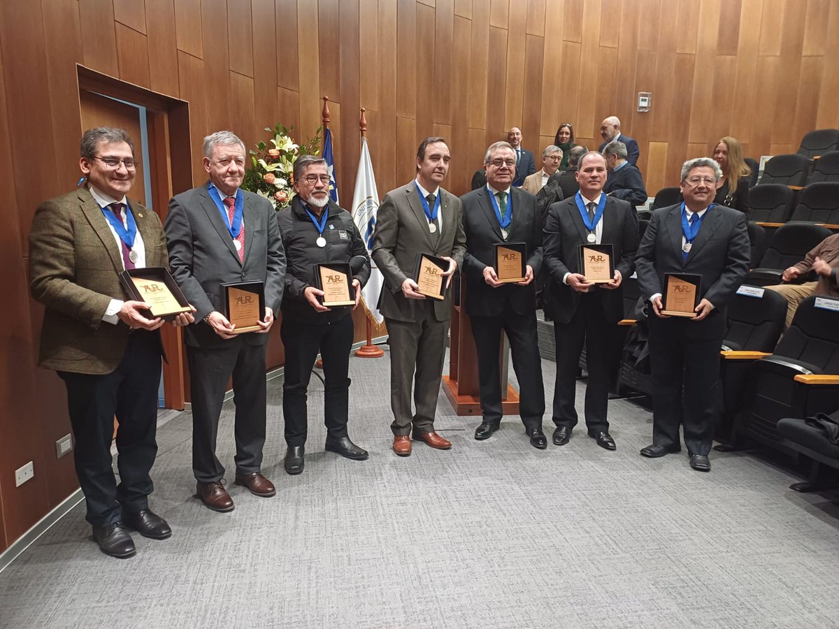 🔘Les compartimos imágenes de la Ceremonia #AUR para Distinción Rector Hilario Hernández desarrollada hoy en <a href="/ucatolicamaule/">U.Católica del Maule</a>. Fueron premiados <a href="/eldia_cl/">Diario El Día</a> , <a href="/Corbiobio/">Corbiobío</a> , GORE Magallanes, Teatro <a href="/udeantofagasta/">Universidad de Antofagasta</a> , Álvaro Rojas M.; <a href="/teatrobiobio/">Teatro Biobío</a>  y Pedro Moreno de <a href="/umagtv/">UMAG TV</a>
