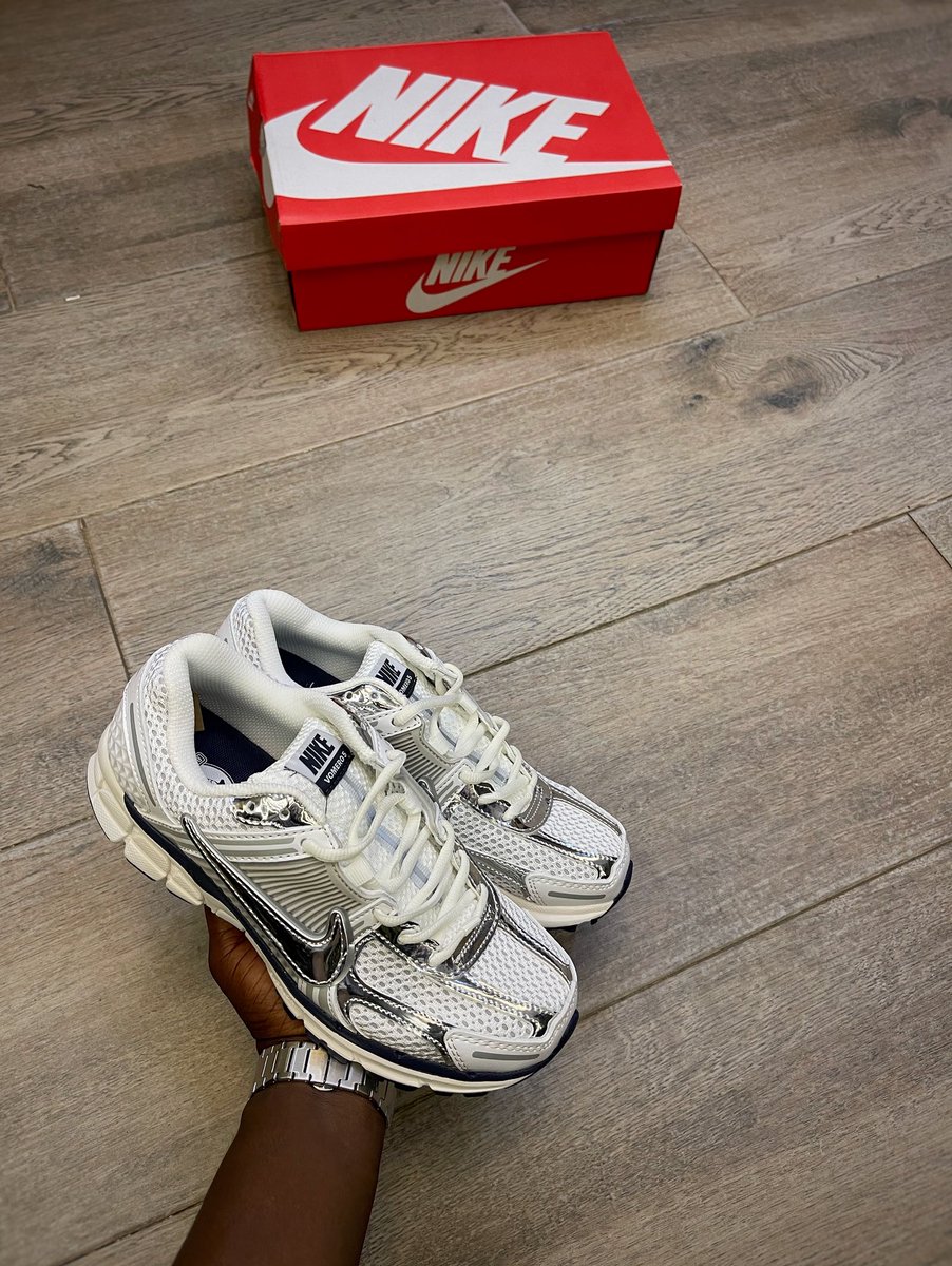 Now In Store

40-45

<a href="/_DammyB_/">Dammy B 🎥</a>