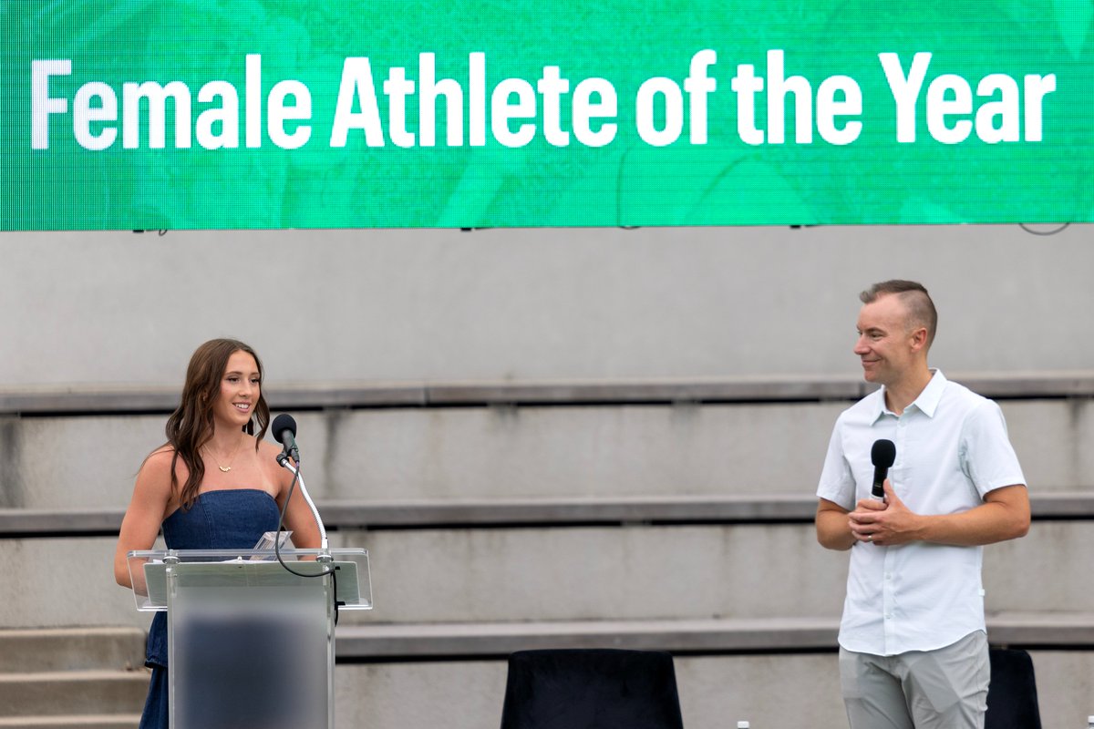 pacecarr's tweet image. We threw a party last night at @Vikings HQ for our All-Minnesota Honors recipients. I loved watching our "Of the Year"s (teams, athletes, coaches) celebrating together. Congrats, all!
Bonus: Amaya Battle of @GopherWBB and @cjham28 joined to share their experiences w/ students.