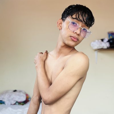 derlingdelrey's tweet photo. #NuevaFotoDePerfil https://t.co/WdD1Le5zS5