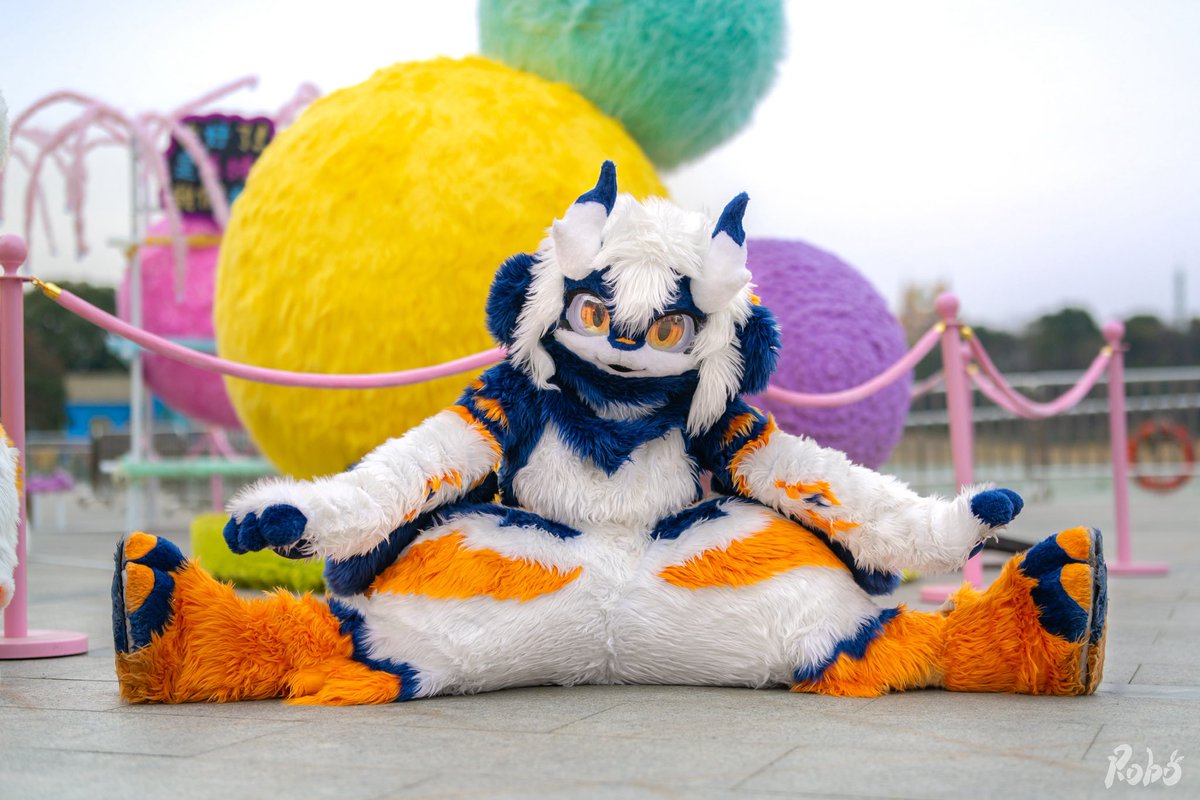 _Roborab's tweet image. 柔韧max

#furry #fursuit #kemono