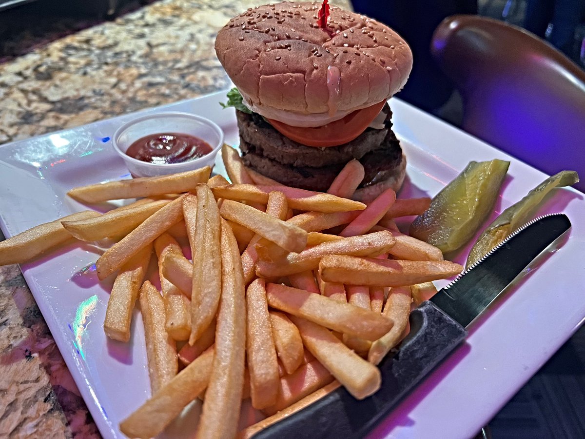 Robotvirgin's tweet photo. Double Impossible Burger, made Vegan, with Fries, at 89 Sports Bar & Billiards (in Aloha, OR)!
.
.
.
.
#veganburger #veganmeat #vegans #veganprotein #vegan #veganfood #plantbased #veganism #impossibleburger #veganfortheanimals #impossiblemeat #veganburgers #govegan #veganbarfood https://t.co/1fbp4acTWg