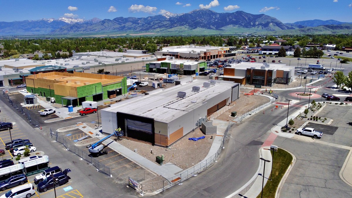 From a “Yellowstone” backdrop to a Whole Foods anchor, Bozeman’s Gallatin Valley Mall is now Gallatin Crossing — and tenant demand is booming. 🏔️

Learn how the $47M overhaul brought in grocery, healthcare and high street retail: bit.ly/4e911AD

Photo courtesy of IMEG.