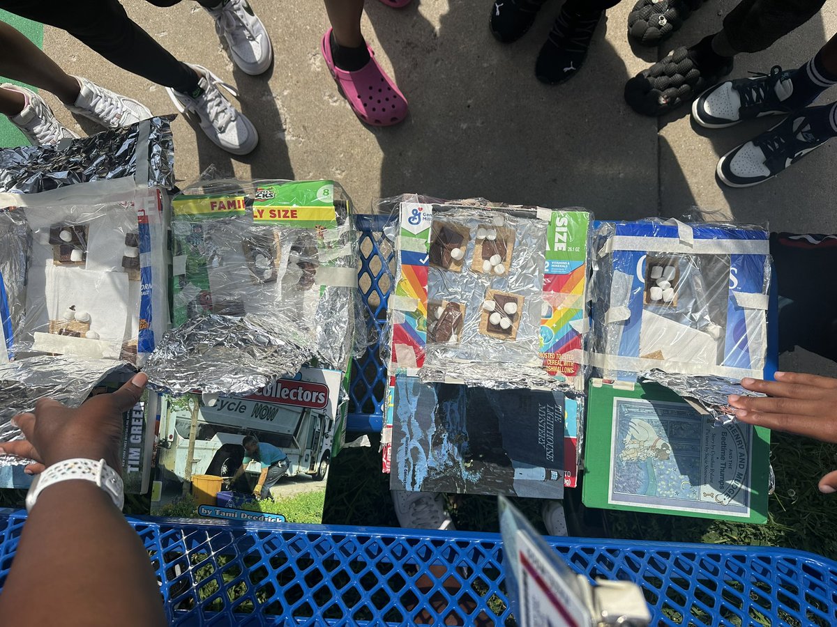 To celebrate the last day of summer school, our 4th graders teamed up to create solar ovens! ☀️ It was the perfect sunny day to harness solar energy and cook up a sweet treat. 😎 #TheSTRONG💪