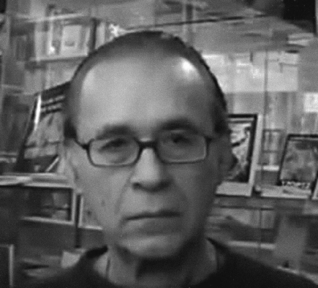 Γιώργος Γαρμπής (1947-2025)

Έφυγε ο  Γιώργος Γαρμπής, υπεύθυνος των εκδόσεων «Ελεύθερος Τύπος».

Οι εκδόσεις «Ελεύθερος Τύπος» μεγάλωσαν γενιές αναρχικών.
Εμφανίστηκαν μεταπολεμικά (1975) με το βιβλίο του Μιχαήλ Μπακούνιν «Η παρισινή κομμούνα του 1871 και η ιδέα του κράτους».