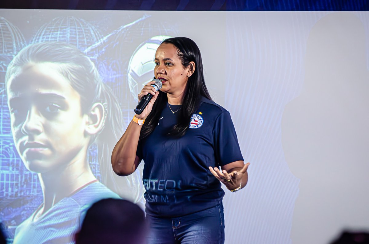 ecbahia's tweet image. 🤲🏽  Projeto social Bora Bahêa Meu Bairro é premiado em Curitiba ➡️ esporteclubebahia.com.br/trabalho-recon… #BBMB #BBMP