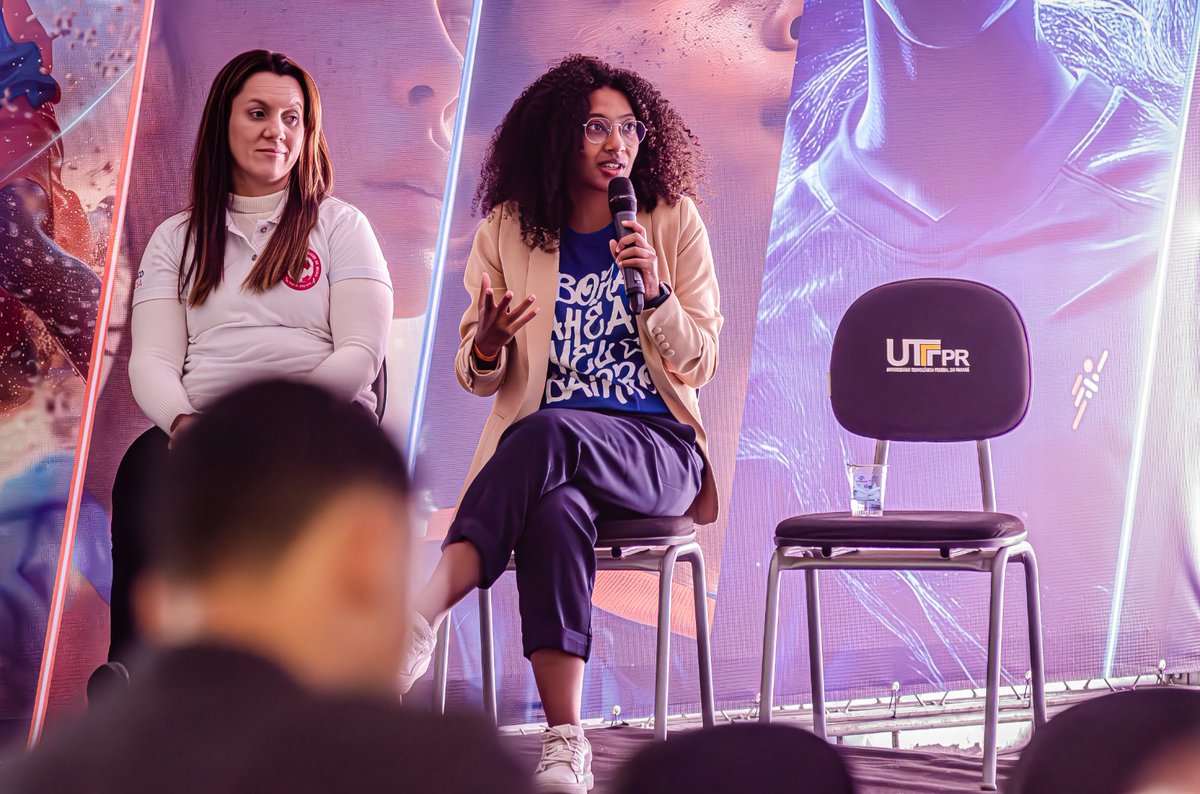 ecbahia's tweet image. 🤲🏽  Projeto social Bora Bahêa Meu Bairro é premiado em Curitiba ➡️ esporteclubebahia.com.br/trabalho-recon… #BBMB #BBMP