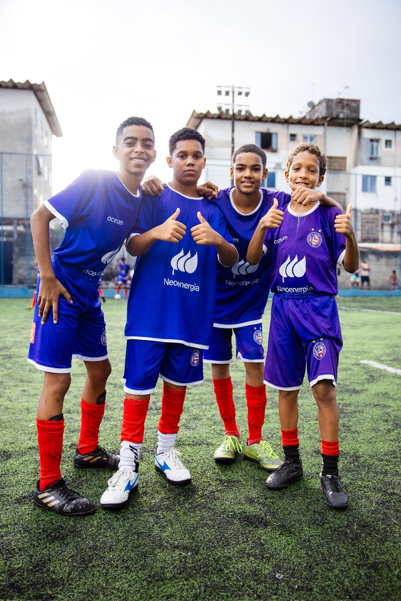 ecbahia's tweet image. 🤲🏽  Projeto social Bora Bahêa Meu Bairro é premiado em Curitiba ➡️ esporteclubebahia.com.br/trabalho-recon… #BBMB #BBMP