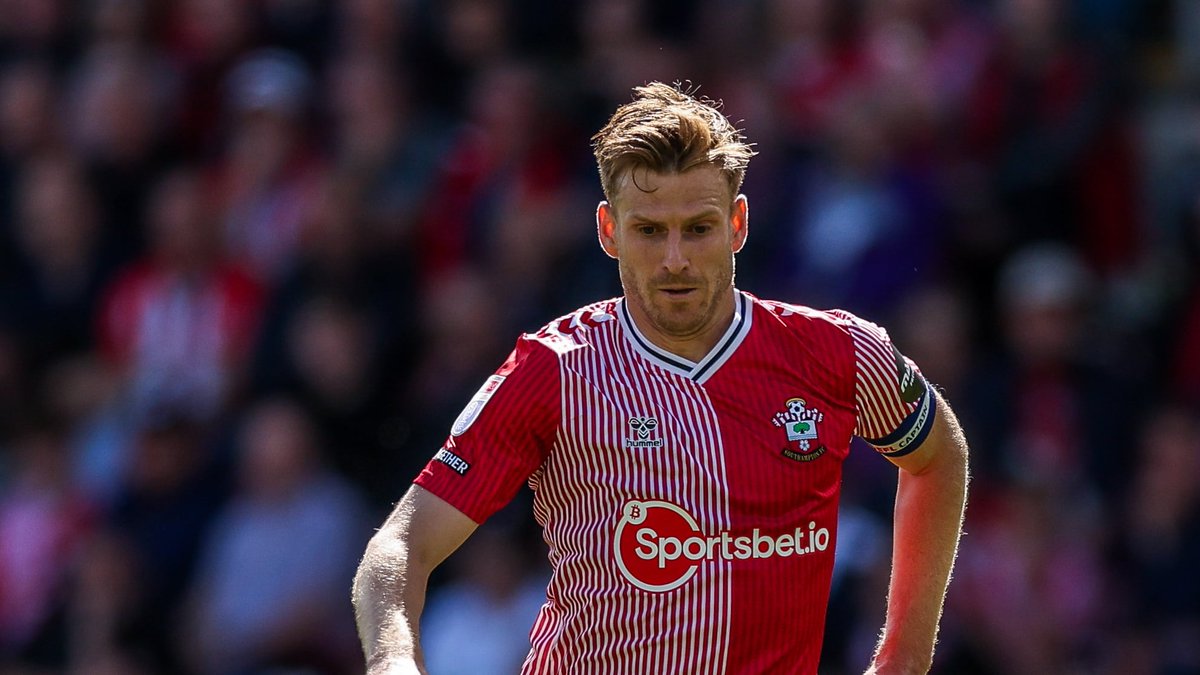 tomtransfertalk's tweet photo. 🔴⚪ Southampton are reportedly willing to listen to offers for attacker Adam Armstrong this summer, the decision has caused shockwaves amongst fans as some feel he would shine in the championship 🏴󠁧󠁢󠁥󠁮󠁧󠁿🏴󠁧󠁢󠁥󠁮󠁧󠁿 

Saints fans happy or sad? Comment below 
#SaintsFC #Southampton #efl #epl https://t.co/3MIKx657kc