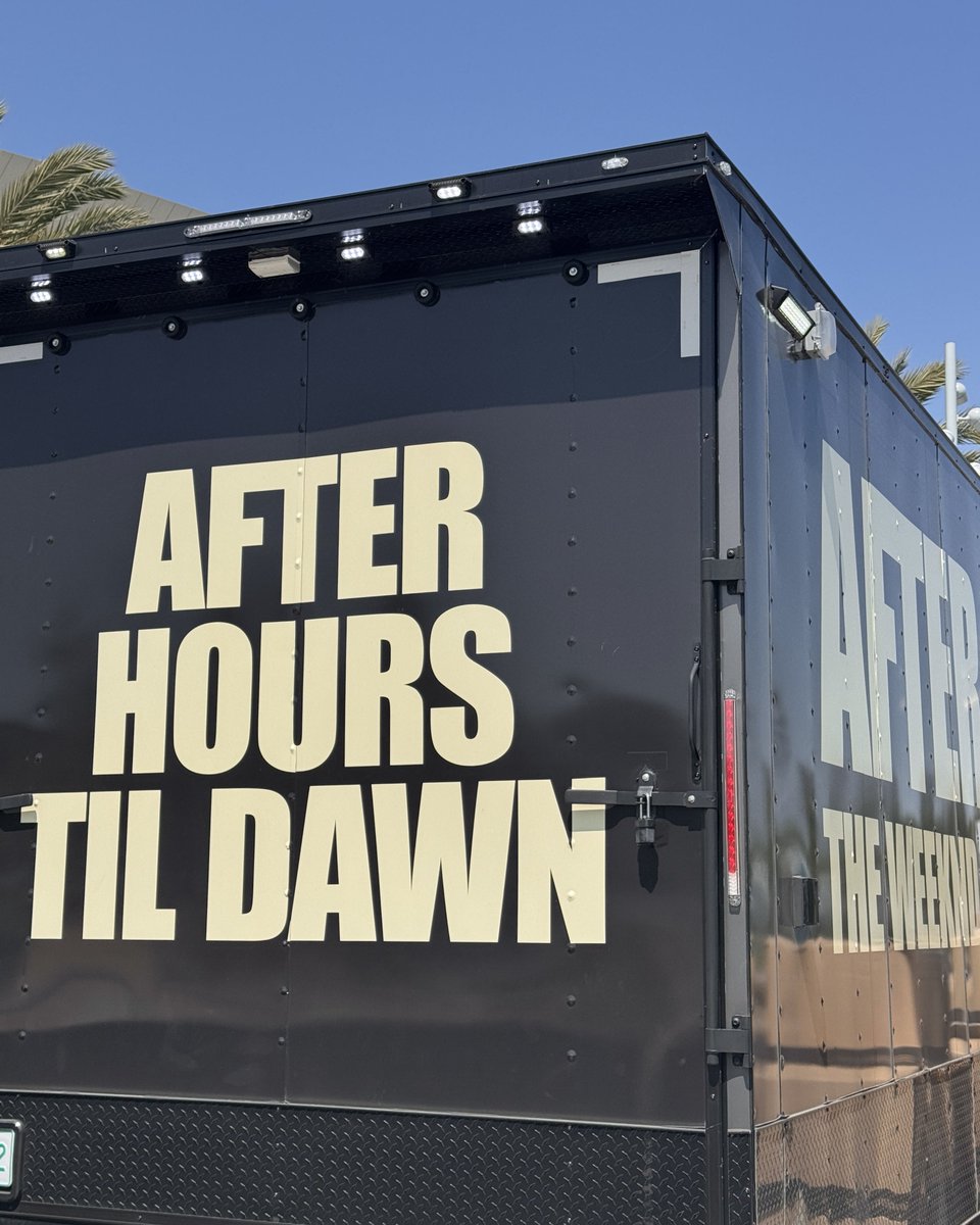 Hurry Up Night One ⏳ <a href="/theweeknd/">Abel Tesfaye</a> #SoFiStadium