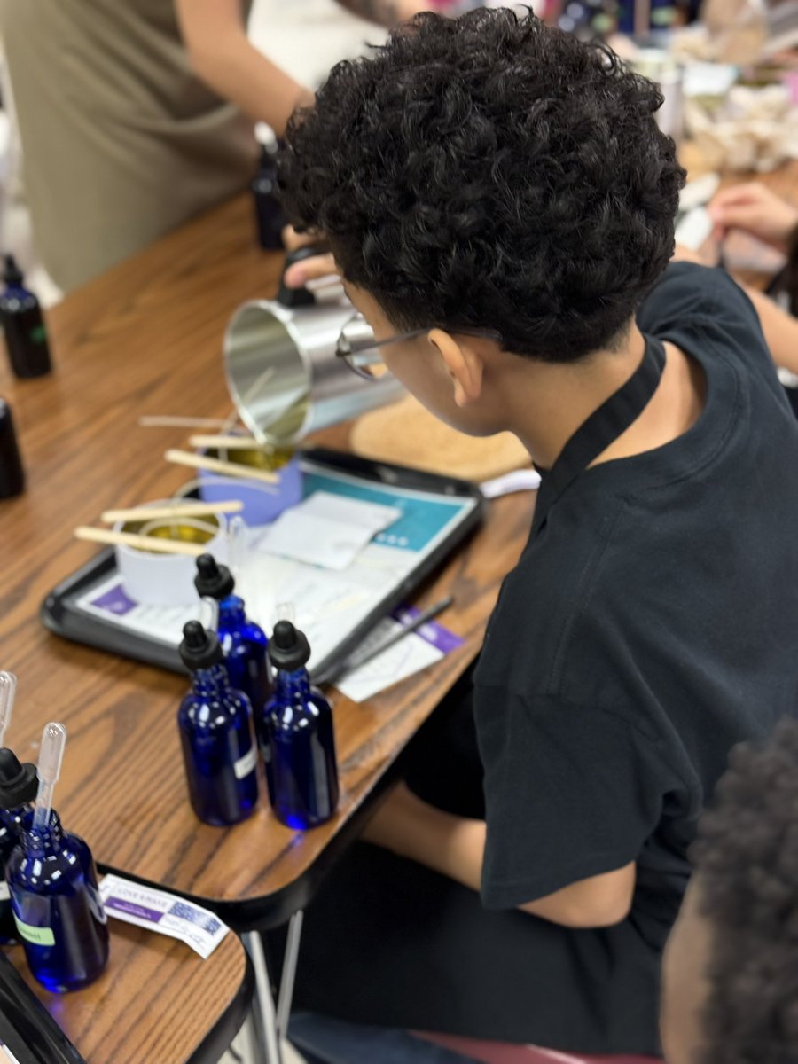 Henderson_CIA's tweet photo. It was Candle making day for Budewig CIA! SEL with Love & Make and the I’m Me Foundation ✨✨✨ @AliefISD @AliefISD_CIA @ChiquitaEstavan @budewigbulldogs @AliefFedGrants #ADayInCIA #CIASummerCamp25 https://t.co/Fry9jctyXT