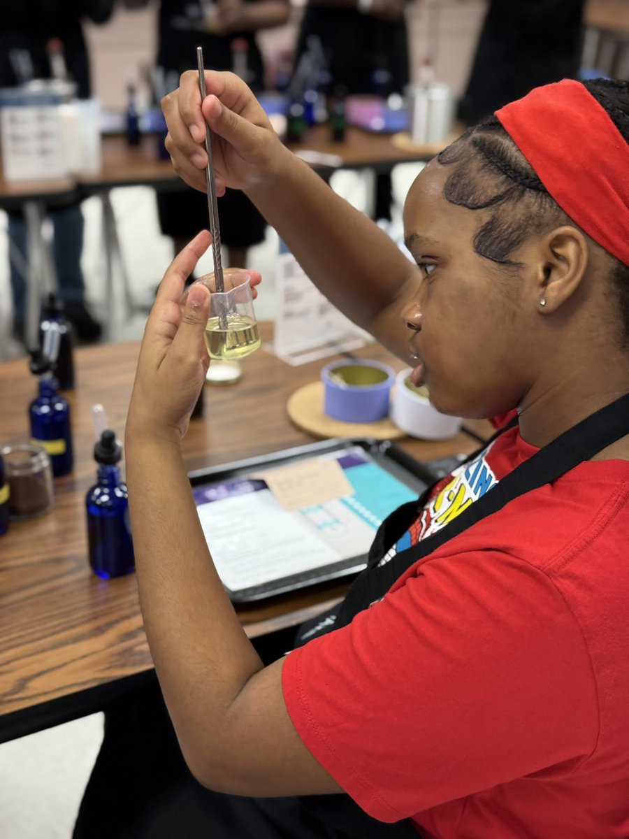 Henderson_CIA's tweet photo. It was Candle making day for Budewig CIA! SEL with Love & Make and the I’m Me Foundation ✨✨✨ @AliefISD @AliefISD_CIA @ChiquitaEstavan @budewigbulldogs @AliefFedGrants #ADayInCIA #CIASummerCamp25 https://t.co/Fry9jctyXT
