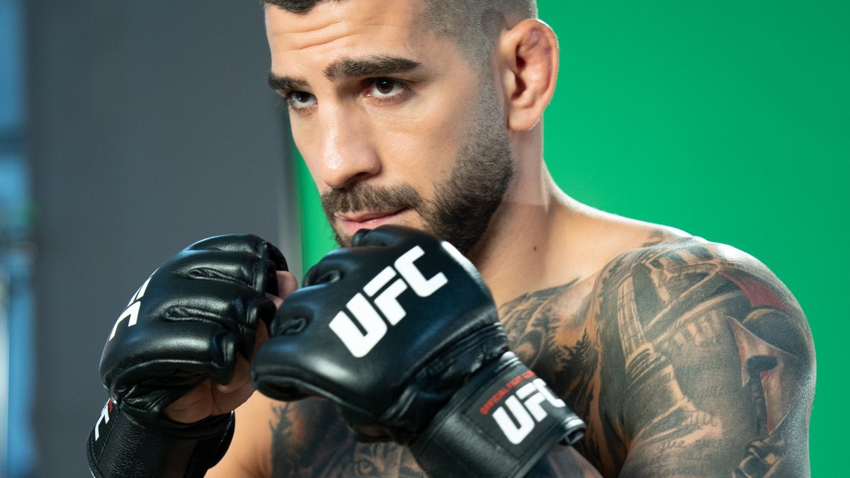 ufc's tweet photo. Looking ahead at a new division 👀

@TopuriaIlia is ready to take his talent to 155lbs on Saturday night! 

[ #UFC317 | LIVE 10pmET on @ESPNPlus PPV ] https://t.co/7Ey6PD3vkk