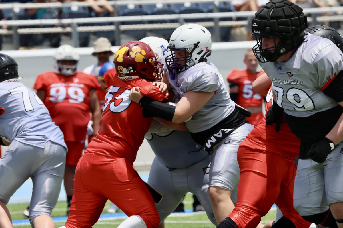 jaxward1208's tweet photo. Truly grateful to have the opportunity to participate in the Dream Football Classic Combine and Game at @IMGAcademy this past weekend. Humbled and honored to have been chosen as a team leader and presented with the Leadership award. 🤩 @dreamallamerica @RecruitNationUS @nationalradar 
•
•
•
#linemanfootball #oline #dline #center #offensivelineman #defensivelineman #offensivelinemen #defensivelinemen #offensivetackle #defensivetackle #offensiveguard #defensiveend #pancakes #sacks #boysoffall #mondaynightfootball #jvfootball #freshmanfootball #alexandriatrojans #ashtrojans #ashfootball #alexandriafootball #dreamallamerica #imgacademy #dreamfootballclassic