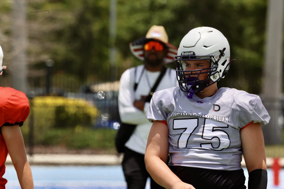 jaxward1208's tweet photo. Truly grateful to have the opportunity to participate in the Dream Football Classic Combine and Game at @IMGAcademy this past weekend. Humbled and honored to have been chosen as a team leader and presented with the Leadership award. 🤩 @dreamallamerica @RecruitNationUS @nationalradar 
•
•
•
#linemanfootball #oline #dline #center #offensivelineman #defensivelineman #offensivelinemen #defensivelinemen #offensivetackle #defensivetackle #offensiveguard #defensiveend #pancakes #sacks #boysoffall #mondaynightfootball #jvfootball #freshmanfootball #alexandriatrojans #ashtrojans #ashfootball #alexandriafootball #dreamallamerica #imgacademy #dreamfootballclassic