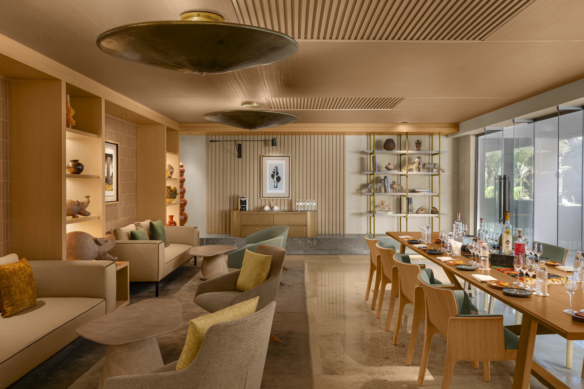 Your own flavor journey begins at Agave.
From wine and mezcal tastings to chocolate pairings and mixology sessions, each day offers a new way to indulge.
Part of our curated activity program at Grand Velas Boutique Los Cabos, these experiences celebrate Mexico’s richness.