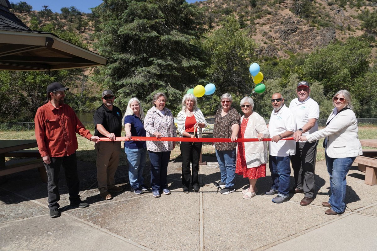 County Joins CIIC in Honoring Community Contributions at Collier Rest Area

Learn More: siskiyoucounty.gov/supervisors/pa…