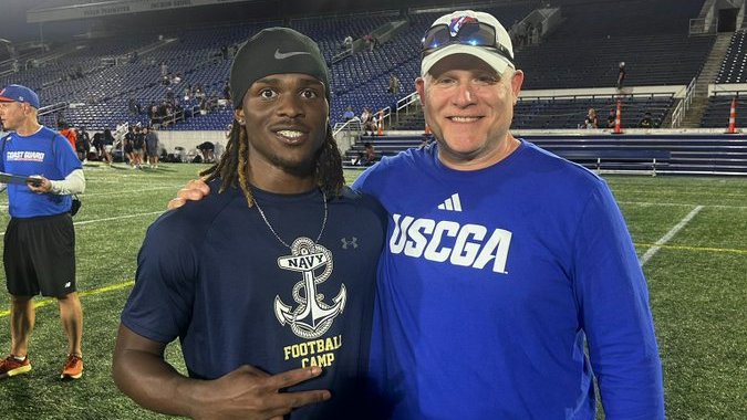 Six Star Football | PLUS+ (@sixstarfootball) on Twitter photo EVENT COVERAGE | Offensive prospects emerge from Navy Prospect Camp
📈 Several raised their recruiting stock in front of Navy staff
🔥 Full camp recap, including scouting reports + analysis 📖
STORY ▶️ sixstarfootball.com/article/event-…
<a href="/RobertBeglinger/">Robert Beglinger</a> <a href="/JakebelcherQb1/">Jake Belcher</a> <a href="/BoberskyGregory/">Gregory Bobersky</a> EVENT COVERAGE | Offensive prospects emerge from Navy Prospect Camp
📈 Several raised their recruiting stock in front of Navy staff
🔥 Full camp recap, including scouting reports + analysis 📖
STORY ▶️ sixstarfootball.com/article/event-…
<a href="/RobertBeglinger/">Robert Beglinger</a> <a href="/JakebelcherQb1/">Jake Belcher</a> <a href="/BoberskyGregory/">Gregory Bobersky</a>