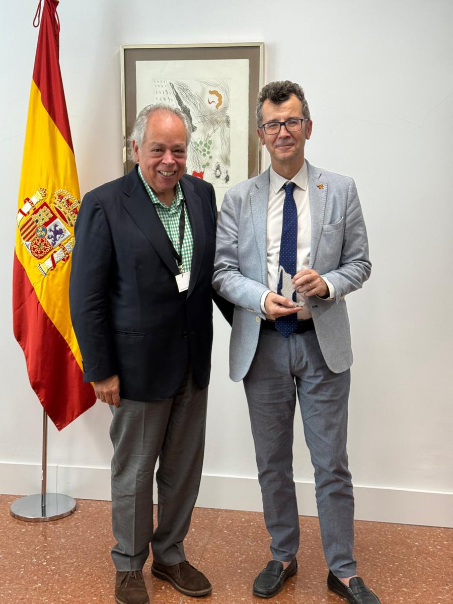 Tuvimos una reunión muy productiva con Control de Calidad Alimentaria y de Laboratorios Agroalimentarios del <a href="/gobmapa/">Ministerio de Agricultura, Pesca y Alimentación</a>.

Dialogamos sobre las funciones que realizan en relación con las Denominaciones de Origen e Indicaciones Geográficas.