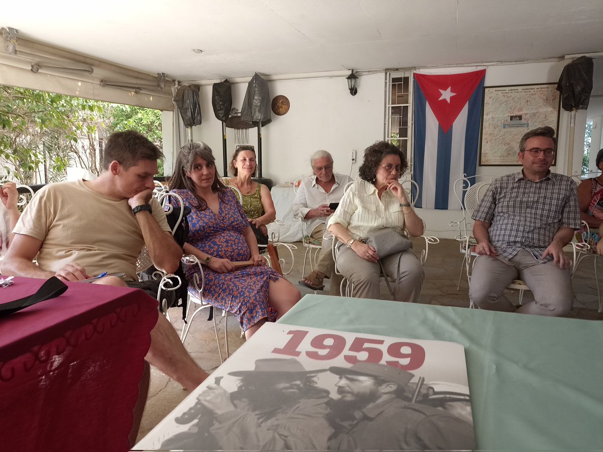 Imposible salir de Atenas sin intercambiar sobre las prioridades para el trabajo del movimiento de solidaridad con #Cuba con los integrantes de la Asociación Cultural José Martí de Solidaridad.  <a href="/fernando5hicap/">Fernando5hICAP</a> <a href="/siempreconcuba/">Siempre con Cuba</a>