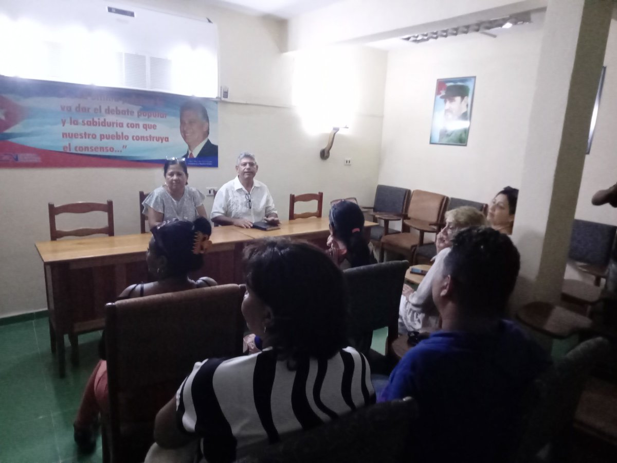 Visita del Órgano Electoral Nacional al CEP Granma, junto a supervisores de varias provincias y la vicepresidenta del CEP La Habana, como parte de la Semana de la Reserva y el fortalecimiento del sistema electoral.
<a href="/LuisGui06196604/">Luis Guillermo Ortiz Rodríguez</a>