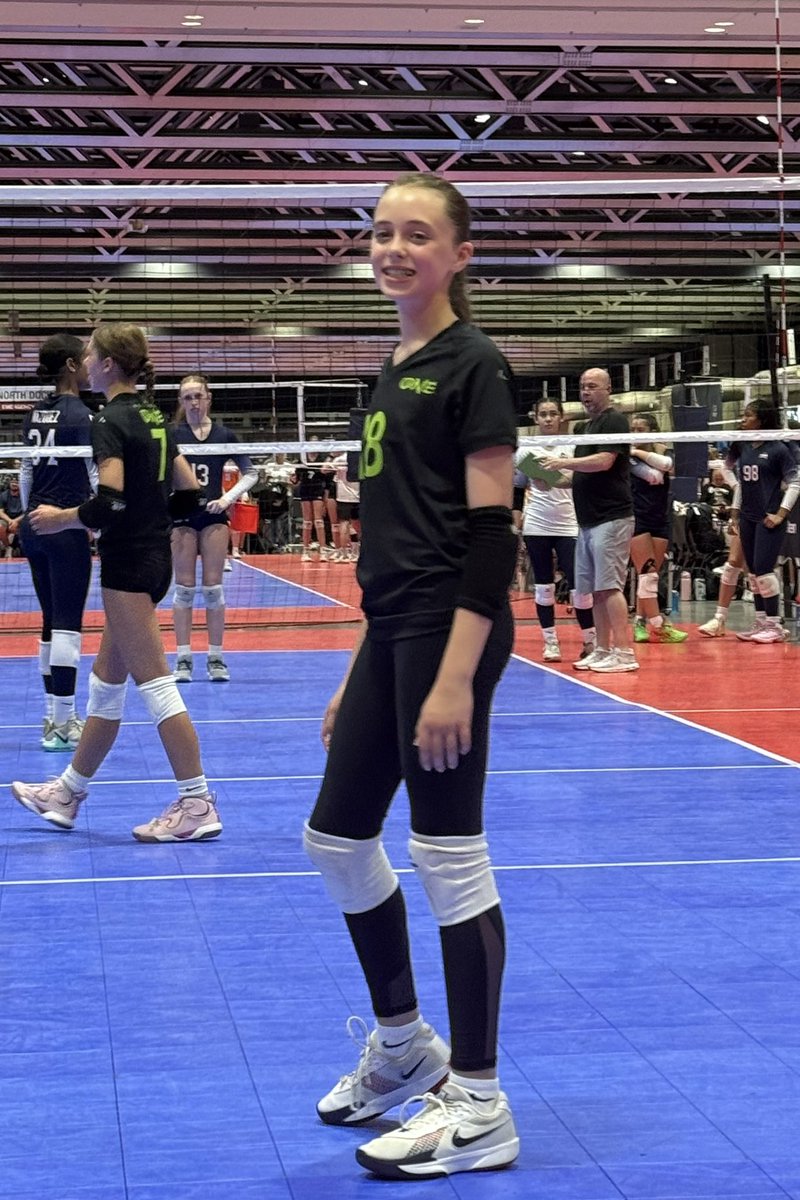 ChadEichenberg1's tweet image. 2025 USAV Girls Junior Nationals did not disappoint. Emaleigh and her Nebraska One Apex teammates played some great competition. Started slow the first 2 days going 1-4 before finishing 5-1 over the last 2 days. Proud of the improvements she鈥檚 made this year.
馃彁馃挌馃挌馃彁