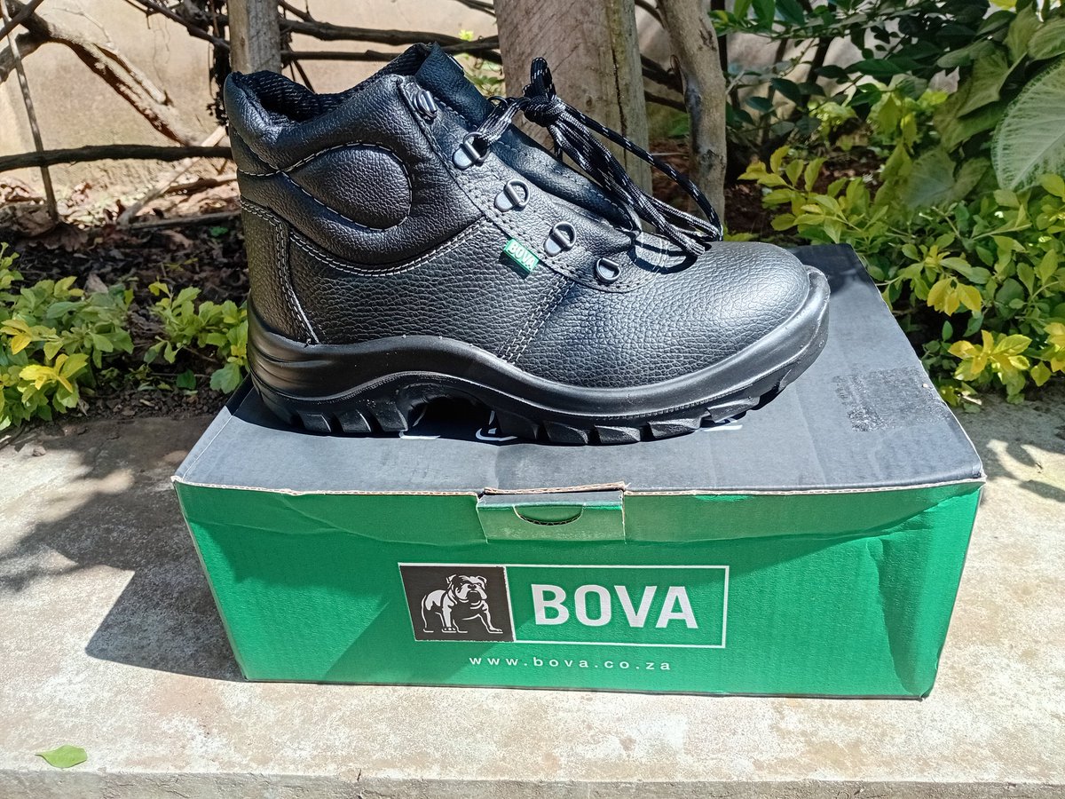 F1 k65,000
F2 k75,000
F3 k120,000
F4 k95,000 
Worksuits k35,500
All available 0885176353