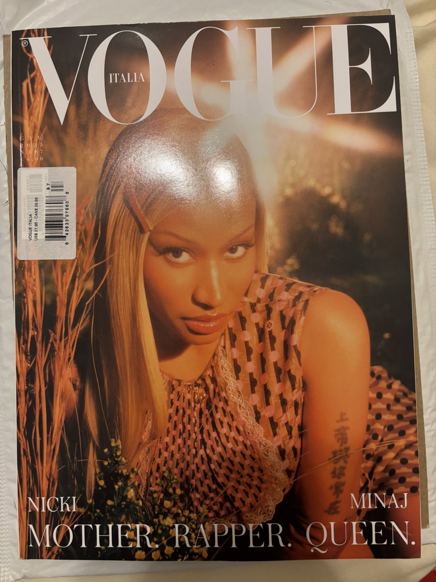 shaad_90's tweet image. Just came today #NickiVogue #vogueitalia