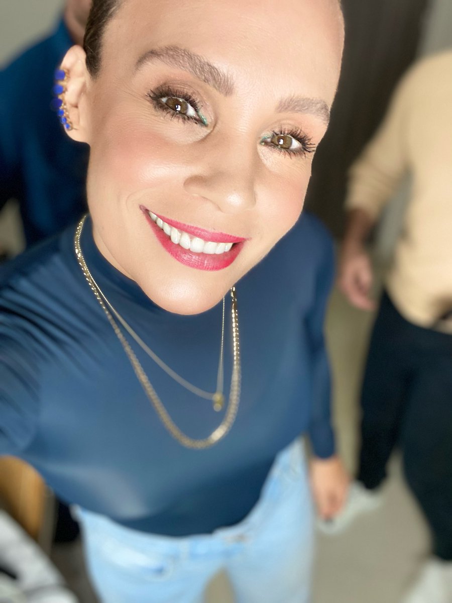 Será que se quedó el amor en otros tiempos… 
Yo no tengo ese talento 🎶💕  #KG