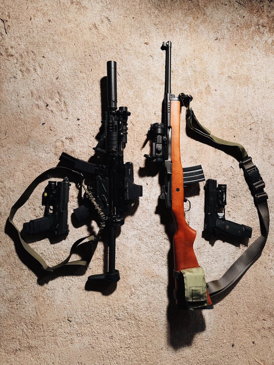 frstdwllr's tweet image. The 70’a looked very different based on where you were at 🤷‍♂️
#mp5 #usp #1911 #mini14 #guns #Suppressor