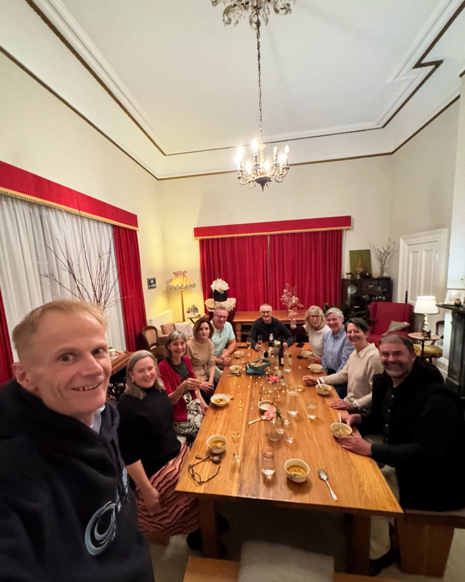 ProfRAScolyer's tweet image. I made many wonderful friends during my years in Launceston and Hobart, especially during my time at the University of Tasmania. It means so much to me to still enjoy those friendships today. I had a brilliant weekend catching up with university friends in Hobart and it was great…