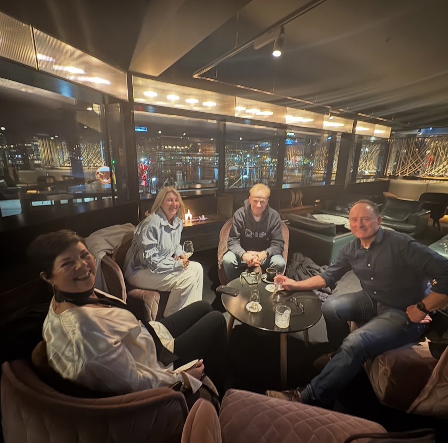 ProfRAScolyer's tweet image. I made many wonderful friends during my years in Launceston and Hobart, especially during my time at the University of Tasmania. It means so much to me to still enjoy those friendships today. I had a brilliant weekend catching up with university friends in Hobart and it was great…