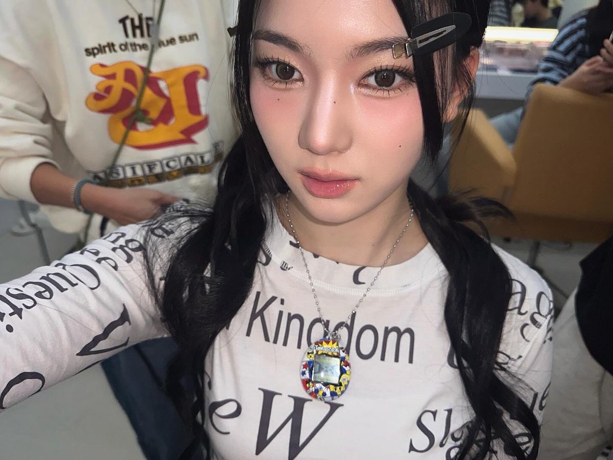 STAYC_talk's tweet image. 여보세염

#STAYC #스테이씨 #ISA #아이사