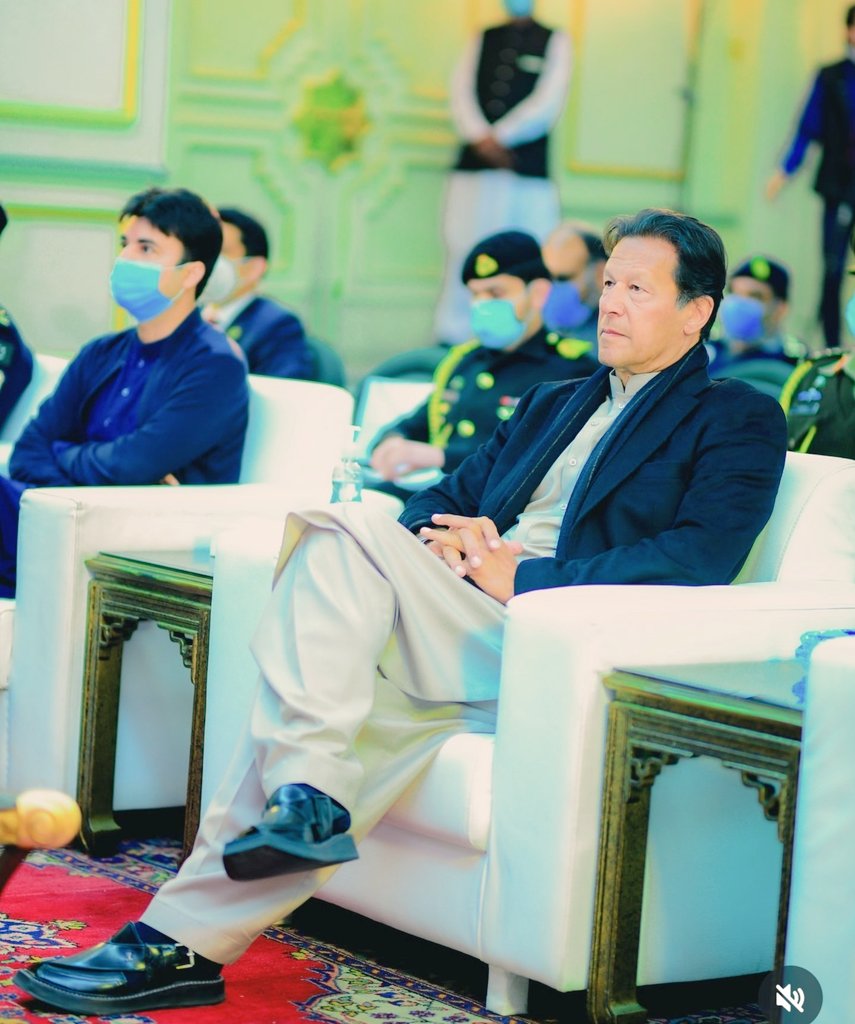 𝐎𝐧𝐞 𝐍𝐚𝐭𝐢𝐨𝐧
𝐎𝐧𝐞 𝐋𝐞𝐚𝐝𝐞𝐫
𝐎𝐧𝐞 𝐃𝐞𝐦𝐚𝐧𝐝

Release Imran Khan

#ImranKhanForPakistan 
#MinusKhanAbsolutelyNot
