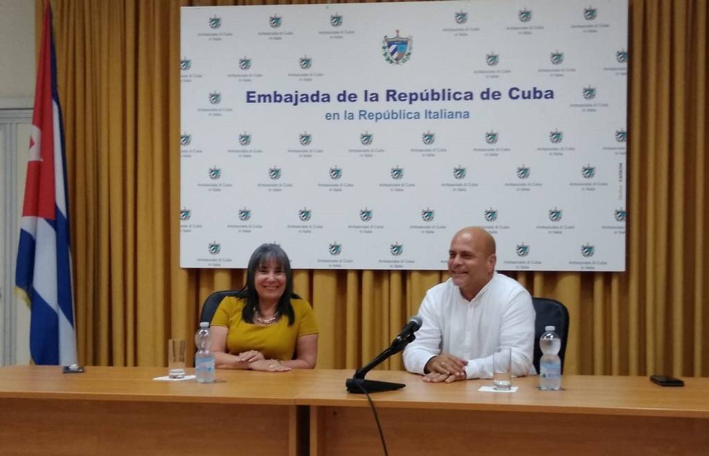 Cadena Agramonte (@cadenagramonte) on Twitter photo Héroe de la República de #Cuba comenzó programa de visita a Italia.
cadenagramonte.cu/noticia/es/136… <a href="/GHNordelo5/">Gerardo Hdez. Nordelo</a> Héroe de la República de #Cuba comenzó programa de visita a Italia.
cadenagramonte.cu/noticia/es/136… <a href="/GHNordelo5/">Gerardo Hdez. Nordelo</a>