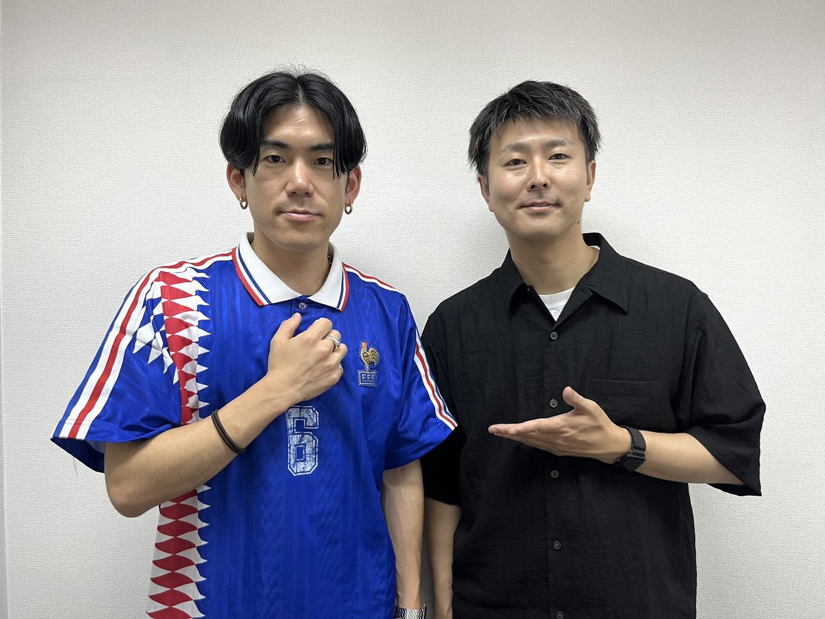 ＼⚡️📡ラジオ出演情報📡⚡️／

Vo.平部のインタビューが
オンエアされます！

⏰6/27(金)17:00台
📻CROSS FM
「MISHMASH FRIDAY - 金ズマ - 」

ぜひお聴きください♪

radiko▼
radiko.jp/r_seasons/1001…