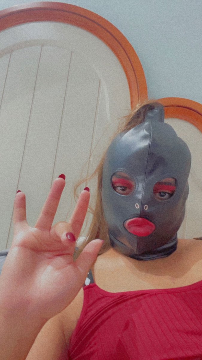 صورة من اخر عرض باللوك الاحمر كامل لايفوتكم🤭
اللي بيشترك يكلمني خاص 
#عمه_للكلاب #عمه_للكلابُ #عمه_جاده #عمه_عنيفة #عمه_ديرتيه #سالب_الرياضً #سالب_المدينة #بنوتي_دلوع #بنوتي_ناعم #بنوتي_الرياض #كلب_دفيع #دفيع_جاد