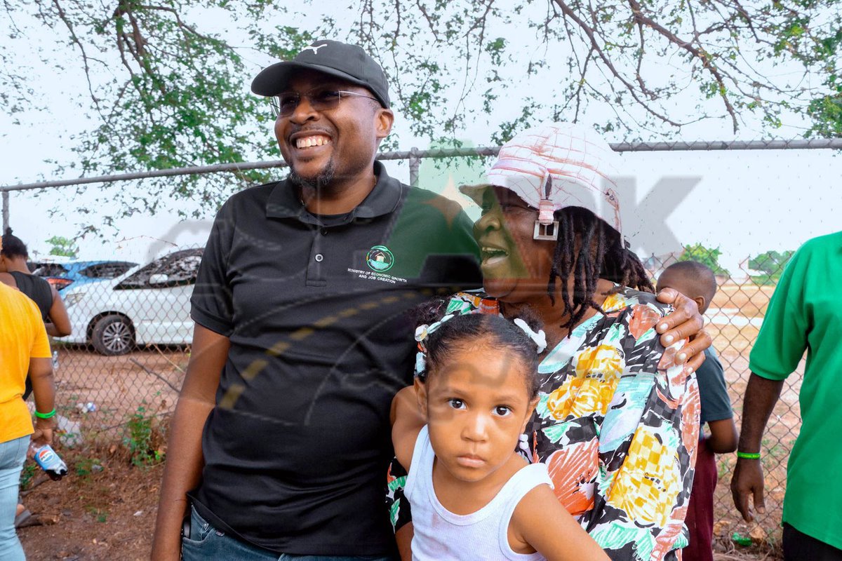 NestaJA's tweet photo. We visited four newly paved roads delivered under the #SPARKProgramme in Portmore, St. Catherine. 

Residents in these areas now benefit from better drainage, new sidewalks, and smooth, pothole free roads. 

Real improvements you can see and feel.

Your government is working and delivering.

#NestaWorks