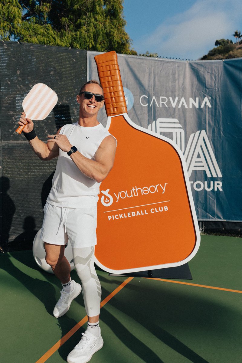 CharlesWhiteIII's tweet photo. Good times! 😎🧡 #pickleball #influencer @PPAtour @youtheory https://t.co/9023ZWGTh4