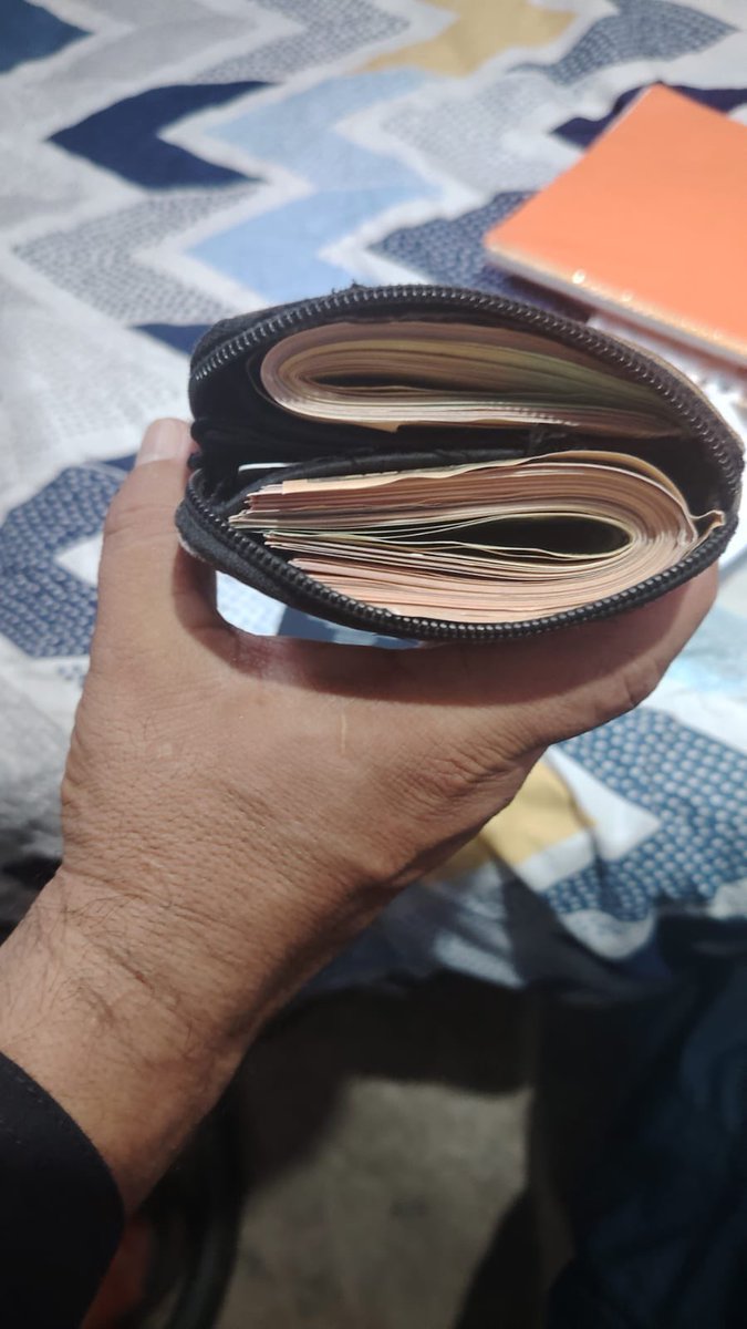 Diario La Huella (@lahuellasv) on Twitter photo 🚨 “¿ESTOS SON LOS ‘POBRES NIÑOS’?”: FISCAL GENERAL SOBRE DESMANTELAMIENTO DE NUEVA PANDILLA EN FORMACIÓN
El <a href="/FiscalGeneralSV/">Rodolfo Delgado</a> de la República, Rodolfo Delgado, informa que durante los allanamientos en institutos nacionales de San Salvador, se han capturado a jóvenes aprendices 🚨 “¿ESTOS SON LOS ‘POBRES NIÑOS’?”: FISCAL GENERAL SOBRE DESMANTELAMIENTO DE NUEVA PANDILLA EN FORMACIÓN
El <a href="/FiscalGeneralSV/">Rodolfo Delgado</a> de la República, Rodolfo Delgado, informa que durante los allanamientos en institutos nacionales de San Salvador, se han capturado a jóvenes aprendices